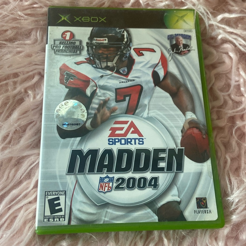 XBOX EA Sports MADDEN 2004 Game w/ Manual Guide